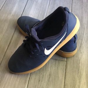 Nike Sb Nyjah Free navy gum sole skate shoes 12